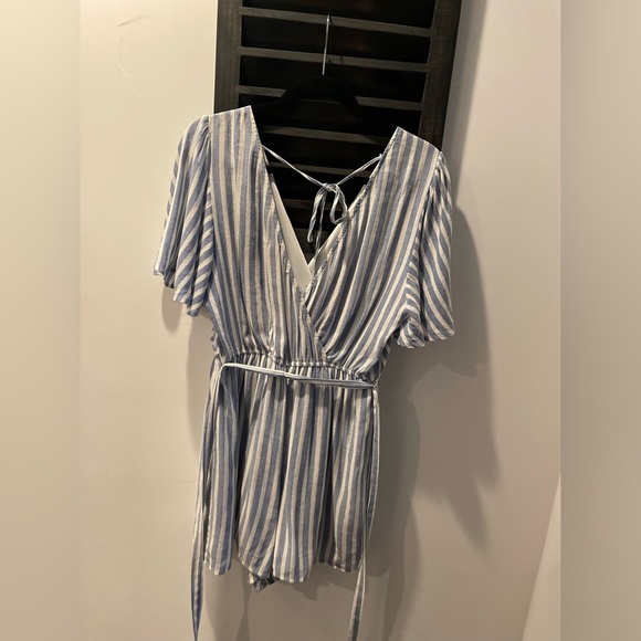 Stripped shorts romper - Picture 2 of 3